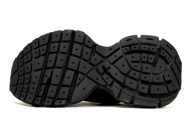 Balenciaga 3XL Sneaker in black