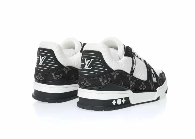 1745388679-rwgsff26KB5F.webp LV Trainer White Black