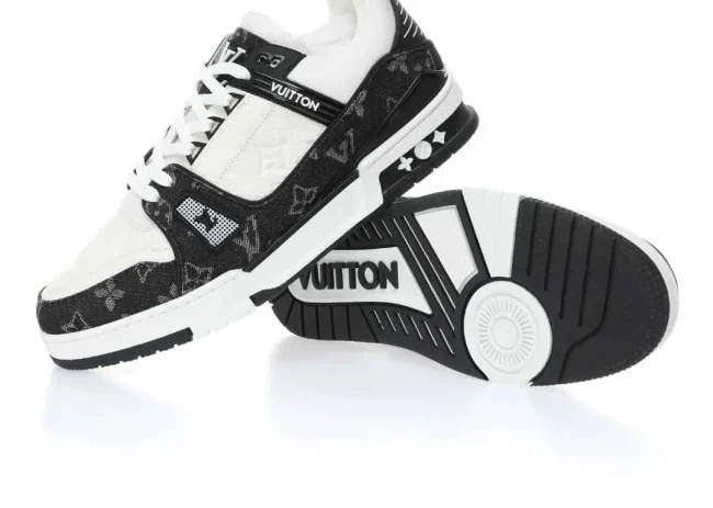 1745388688-7xYl2l7vEJE6.webp LV Trainer White Black