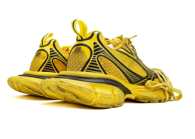 Balenciaga 3XL Sneaker in black/yellow