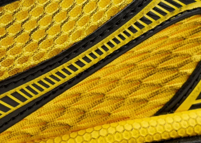 Balenciaga 3XL Sneaker in black/yellow