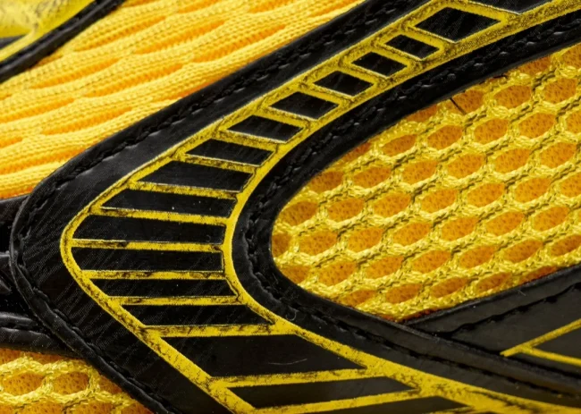 Balenciaga 3XL Sneaker in black/yellow