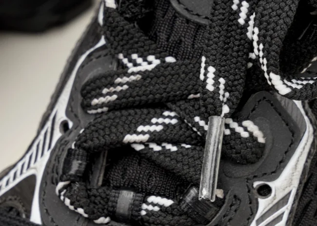 Balenciaga 3XL Sneaker in silver/black