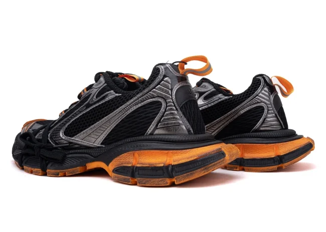 Balenciaga 3XL Sneaker in black/orange