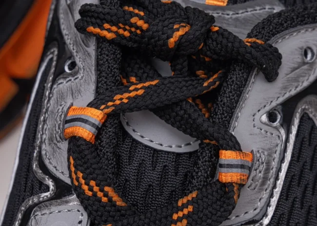 Balenciaga 3XL Sneaker in black/orange