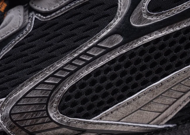 Balenciaga 3XL Sneaker in black/orange