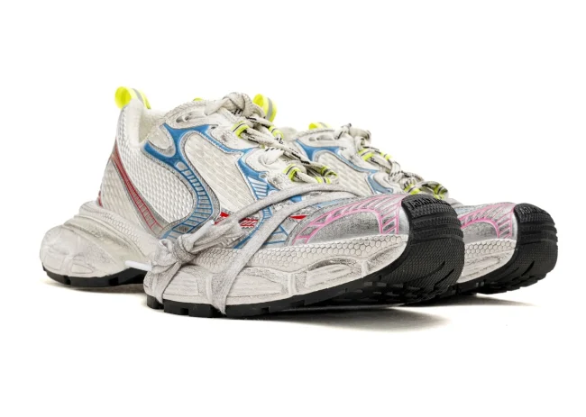 Balenciaga 3XL Sneaker in red-blue-white colorway