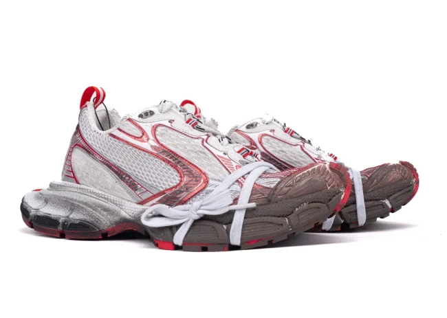 Balenciaga 3XL Sneaker in silver-red-mud-dyed colorway