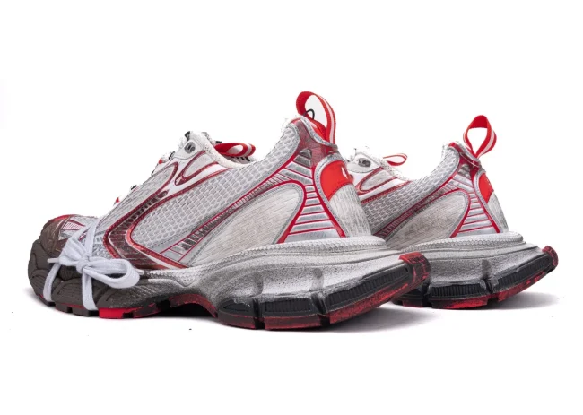 Balenciaga 3XL Sneaker in silver-red-mud-dyed colorway