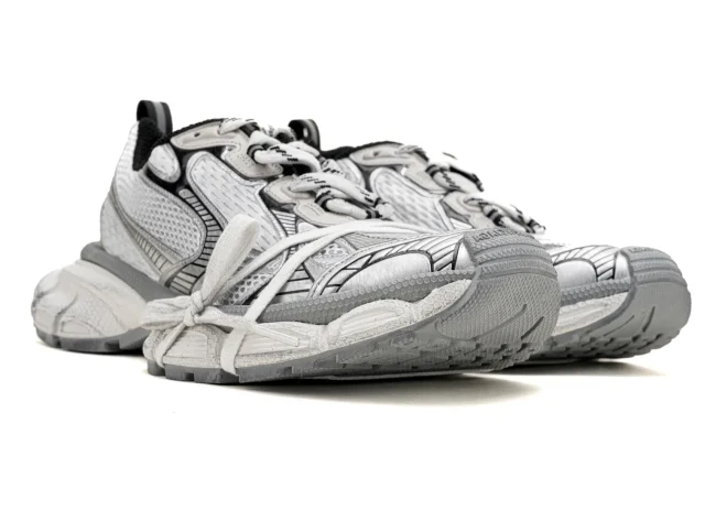Balenciaga 3XL Sneaker in silver/gray/black