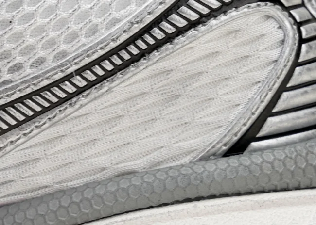 Balenciaga 3XL Sneaker in silver/gray/black