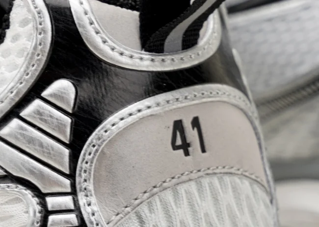 Balenciaga 3XL Sneaker in silver/gray/black