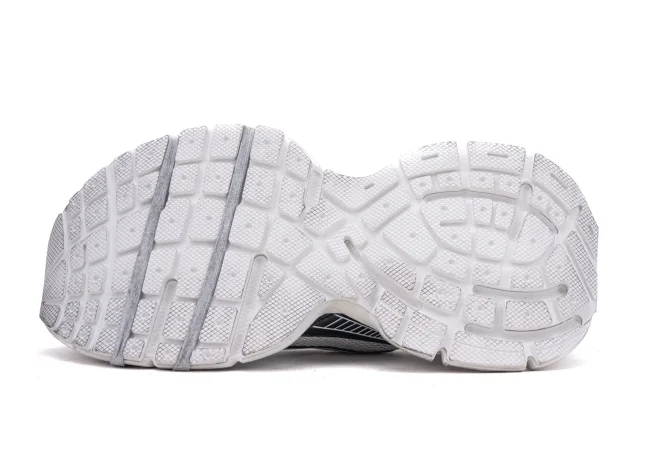 Balenciaga 3XL Sneaker in black/grey/white