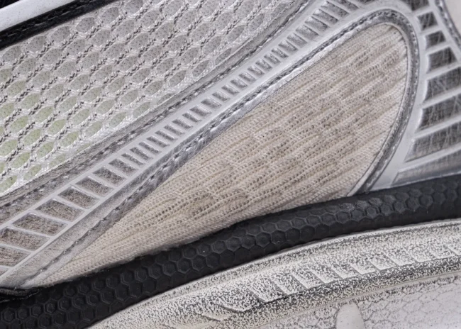 Balenciaga 3XL Sneaker in green/silver