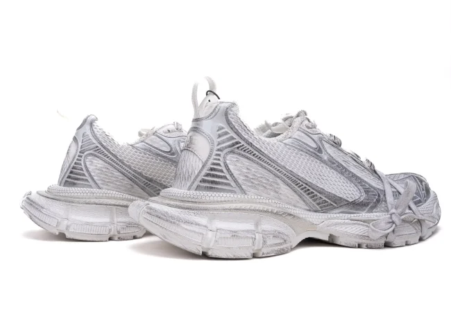 Men's 3XL Sneaker in Silver Grey