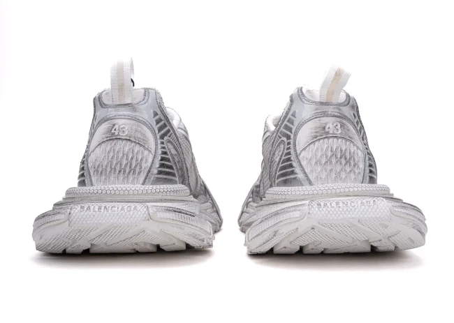 Men's 3XL Sneaker in Silver Grey