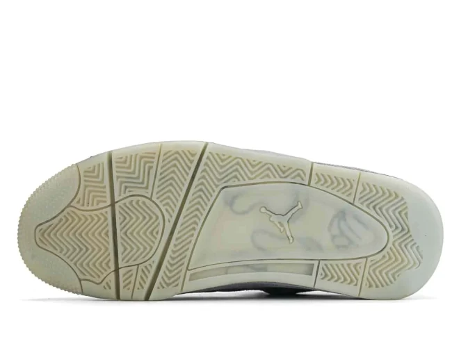 Air Jordan 4 Retro Kaws