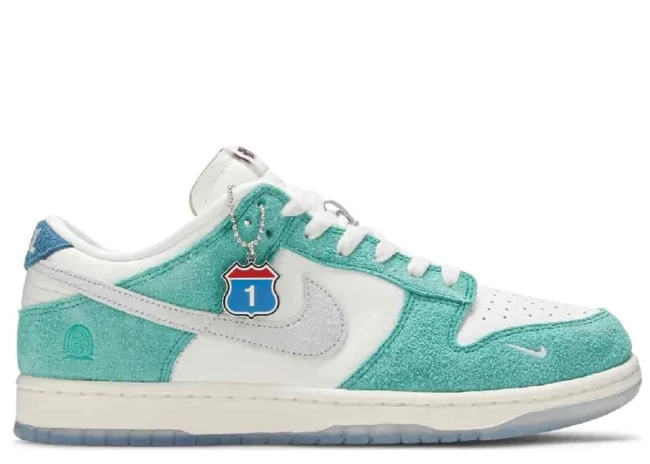 1745467293-51xberA7zMgp.webp Nike Dunk Low Kasina Neptune Green