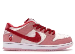 1745469271-5snsLTz2AAIl.webp Nike SB Dunk Low StrangeLove Skateboards