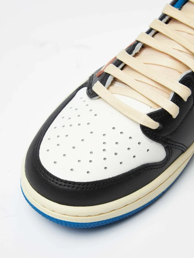 Nike-X-Cactus-Jack-M-Blue-And-White-Air-Jordan-1-Low-OG-SP-DM7866-140-20211023124435 (4) Jordan 1 Low fragment design x Travis Scott