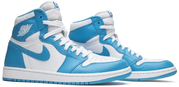Air Jordan 1 Retro UNC  2015