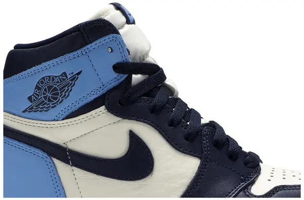 Air Jordan 1 Retro High Obsidian UNC