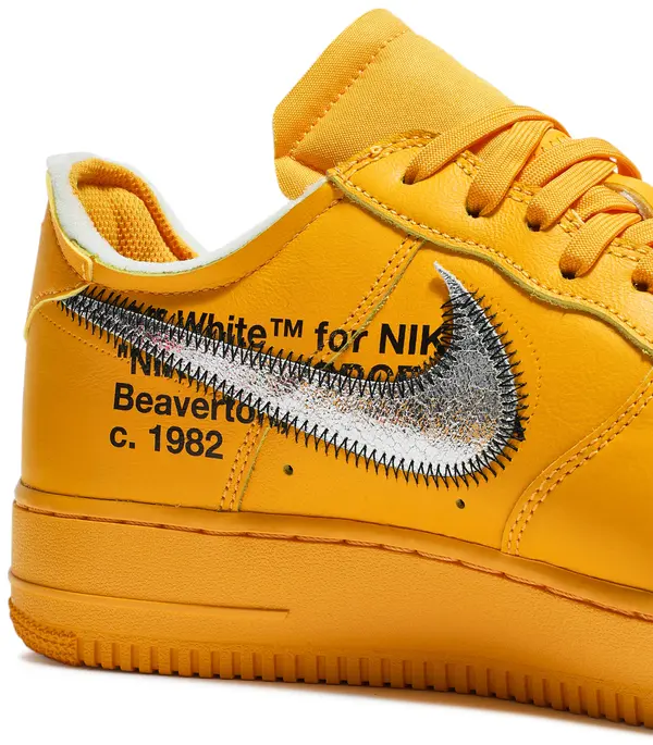 Nike Air Force 1 Low OFF-WHITE University Gold Metallic Silver