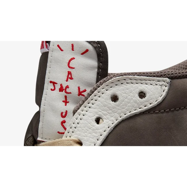 Travis Scott x Nike Air Jordan 1 Low OG”Reverse Mocha”