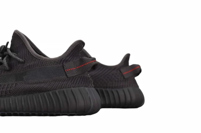 Yeezy Boost 350 V2 BLACK