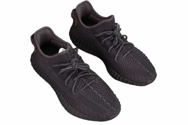 Yeezy Boost 350 V2 BLACK