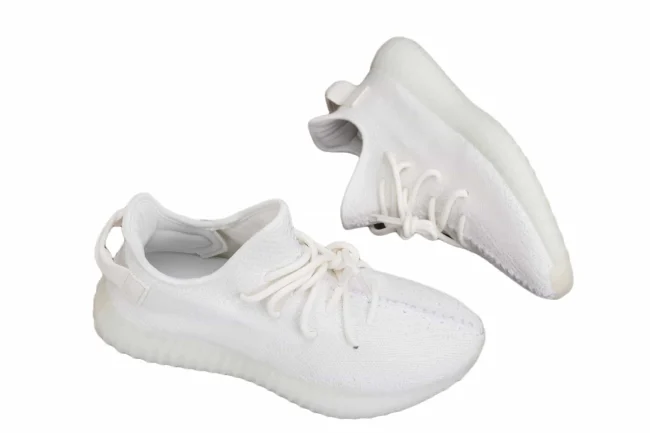 1747278740-tSlPIfssMJYA.webp Yeezy Boost 350 V2 CREAM WHITE